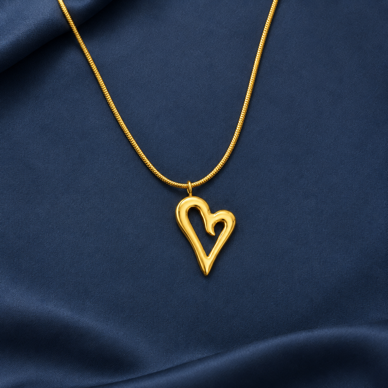 Necklace 1555 — product photograph