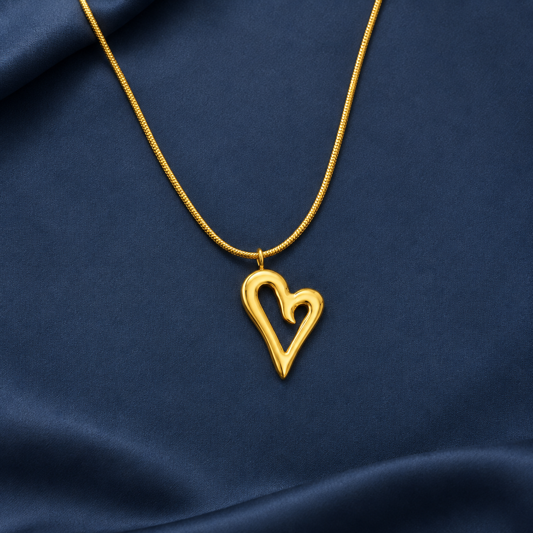 Necklace 1555 — product photograph