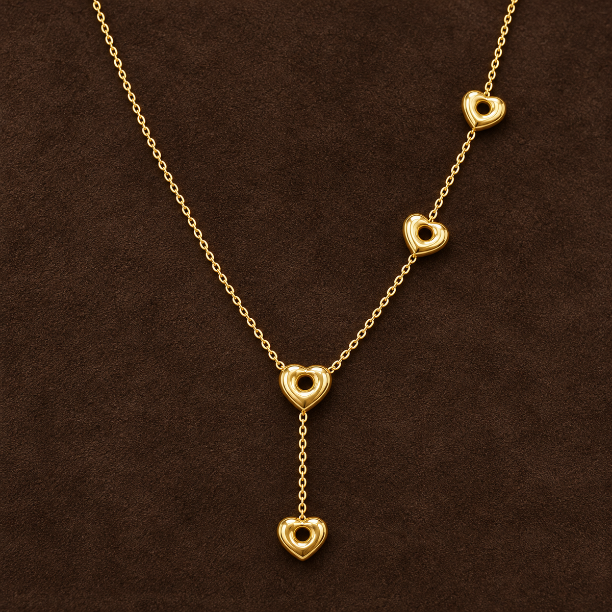 Necklace 1835 — product photograph