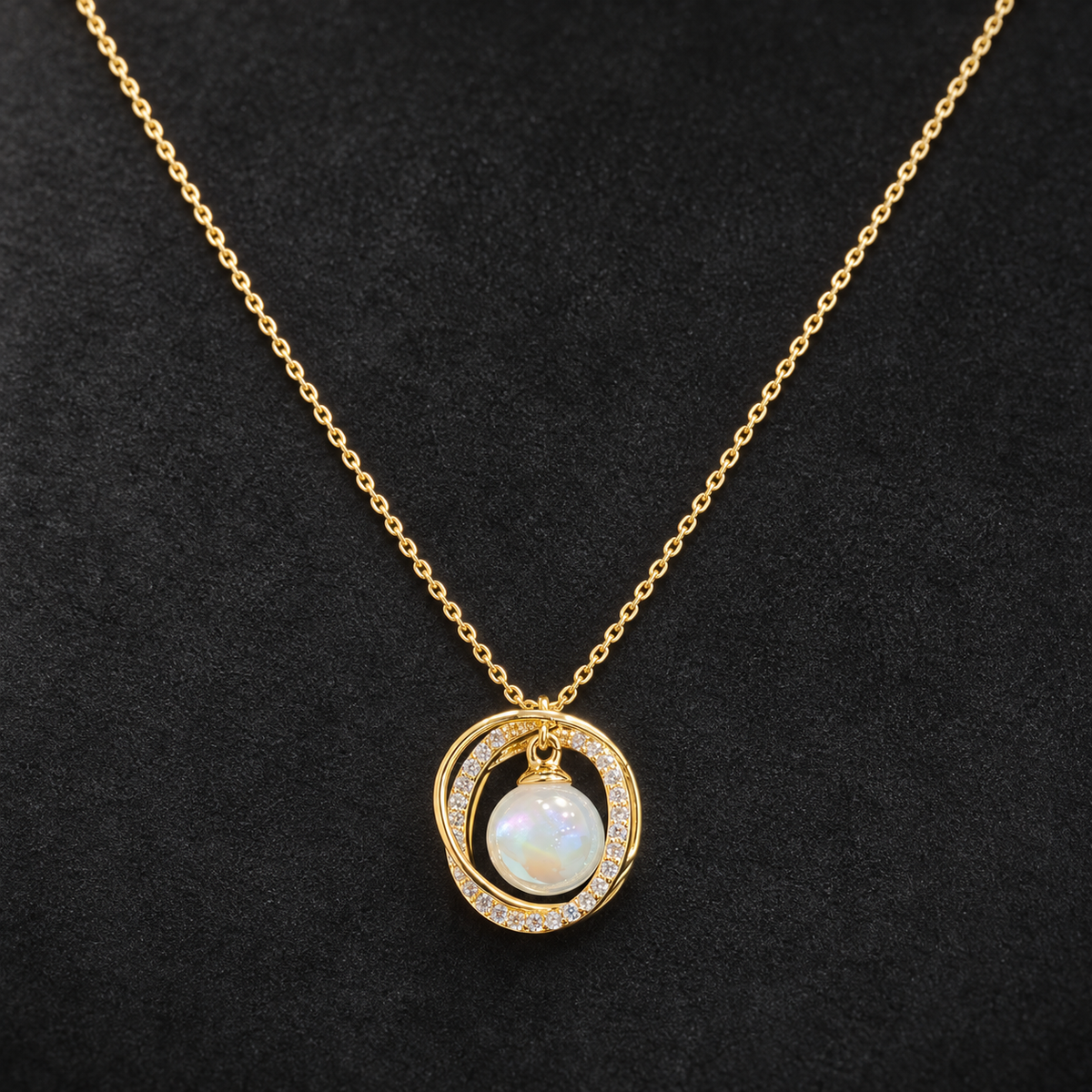 Necklace 1906 — product photograph
