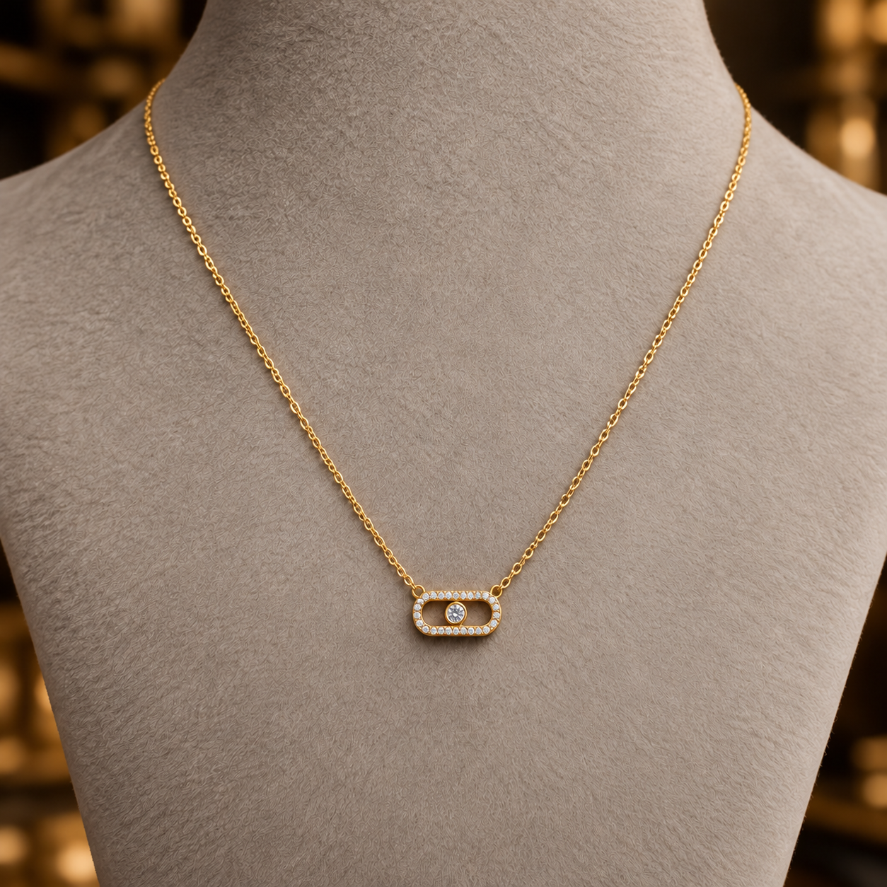 Necklace 1895 — product photograph