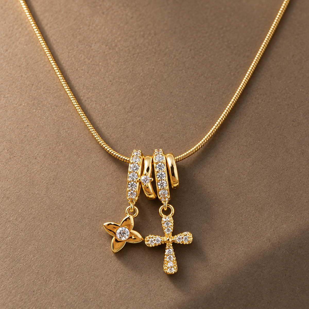 Necklace 1617 — product photograph