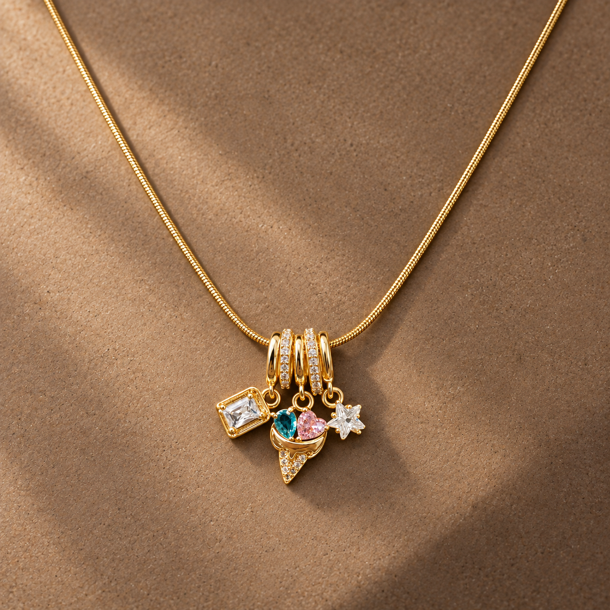 Necklace 1618 — product photograph