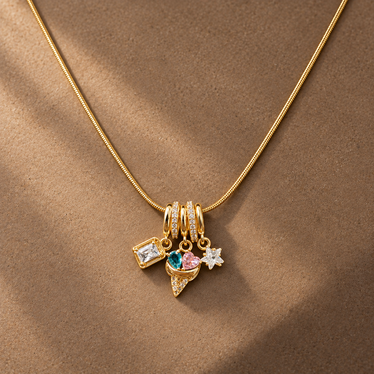 Necklace 1618 — product photograph