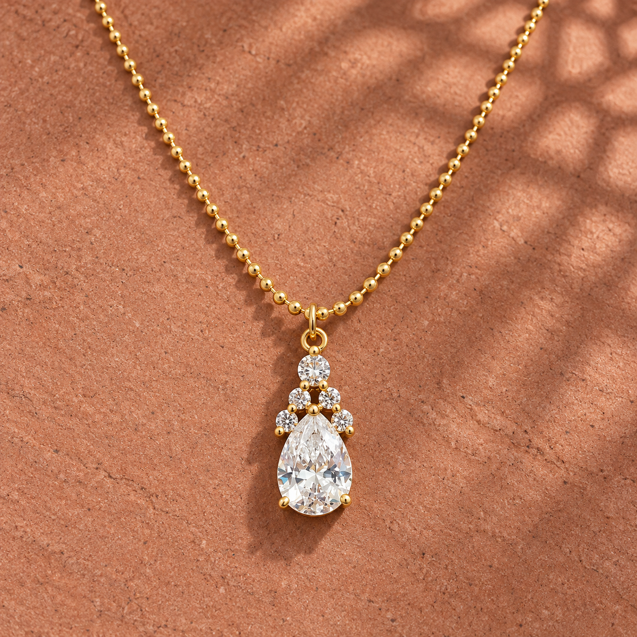 Necklace 1608 — product photograph
