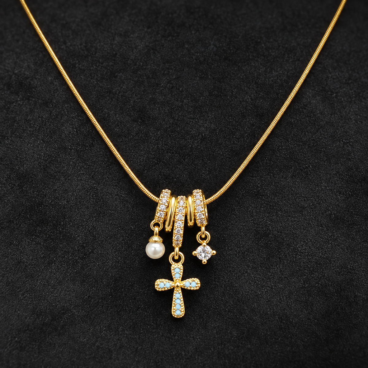Necklace 1833 — product photograph