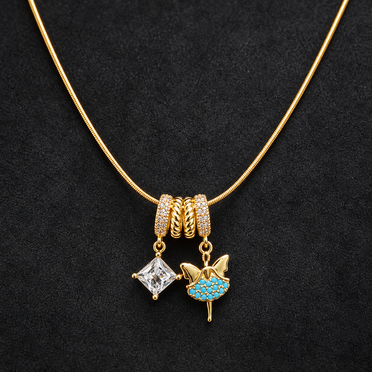 Necklace 1834 — product photograph