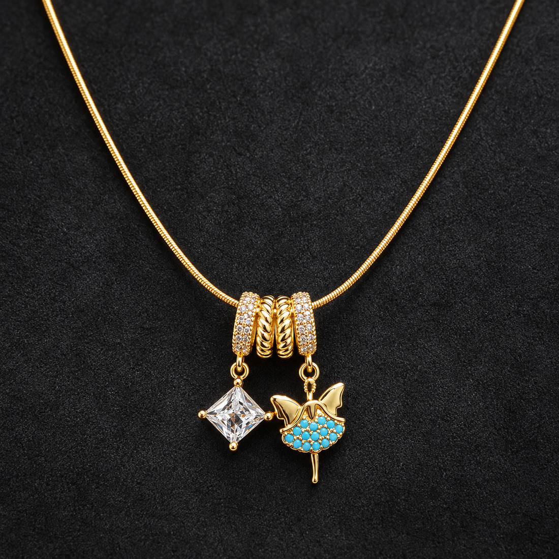 Necklace 1834 — product photograph
