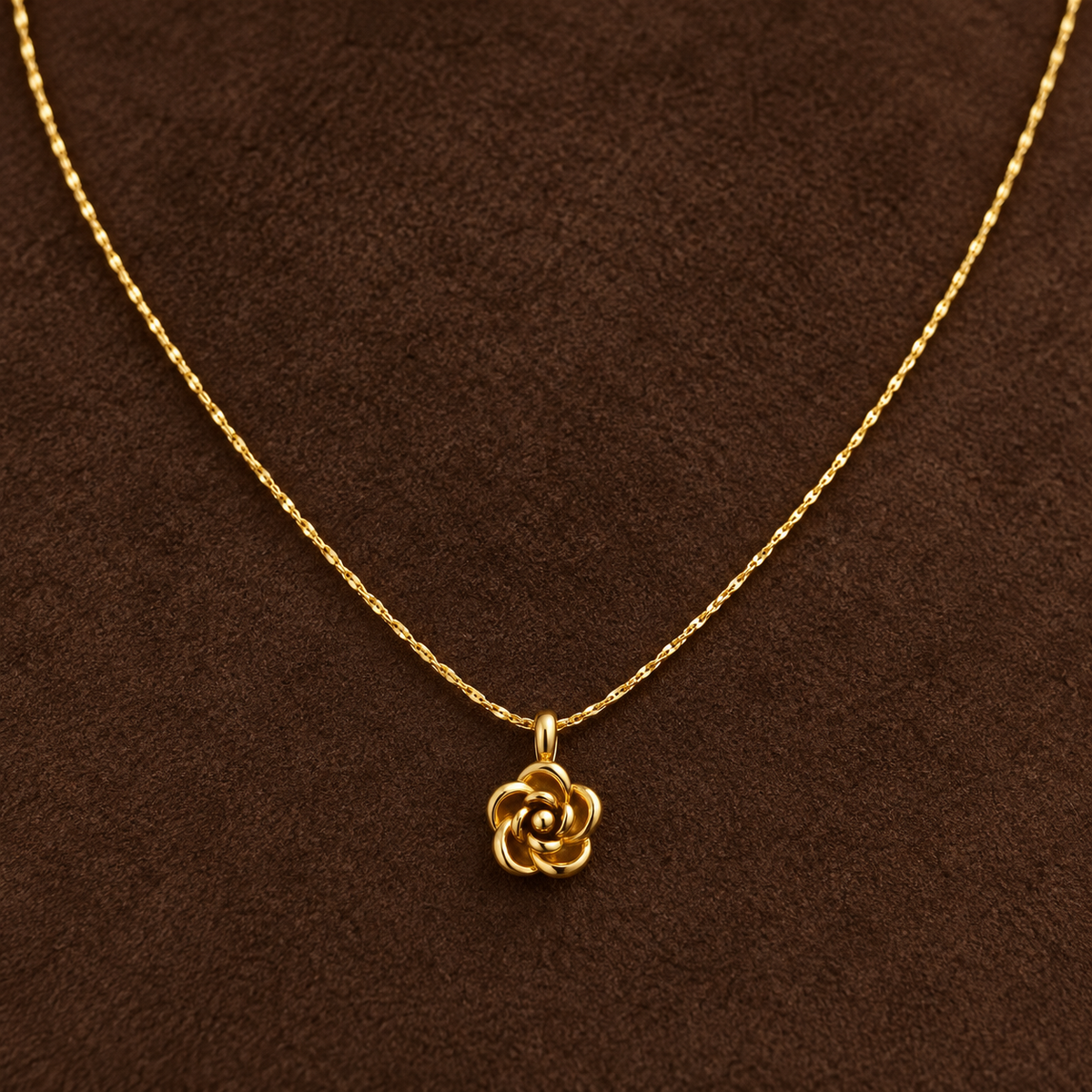 Necklace 1945 — product photograph
