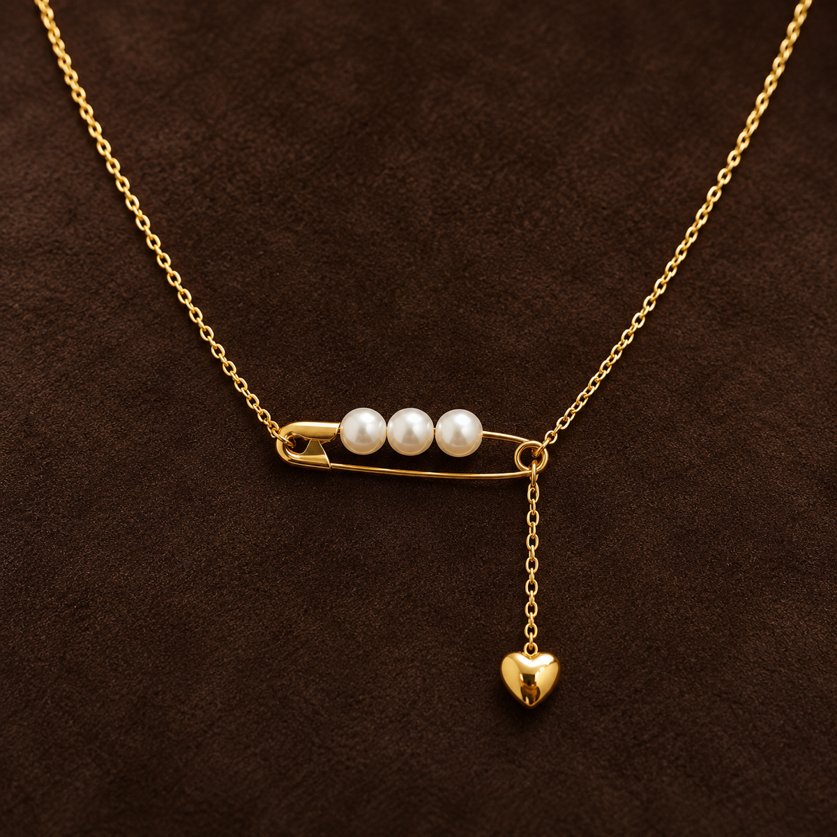 Necklace 1921 — product photograph