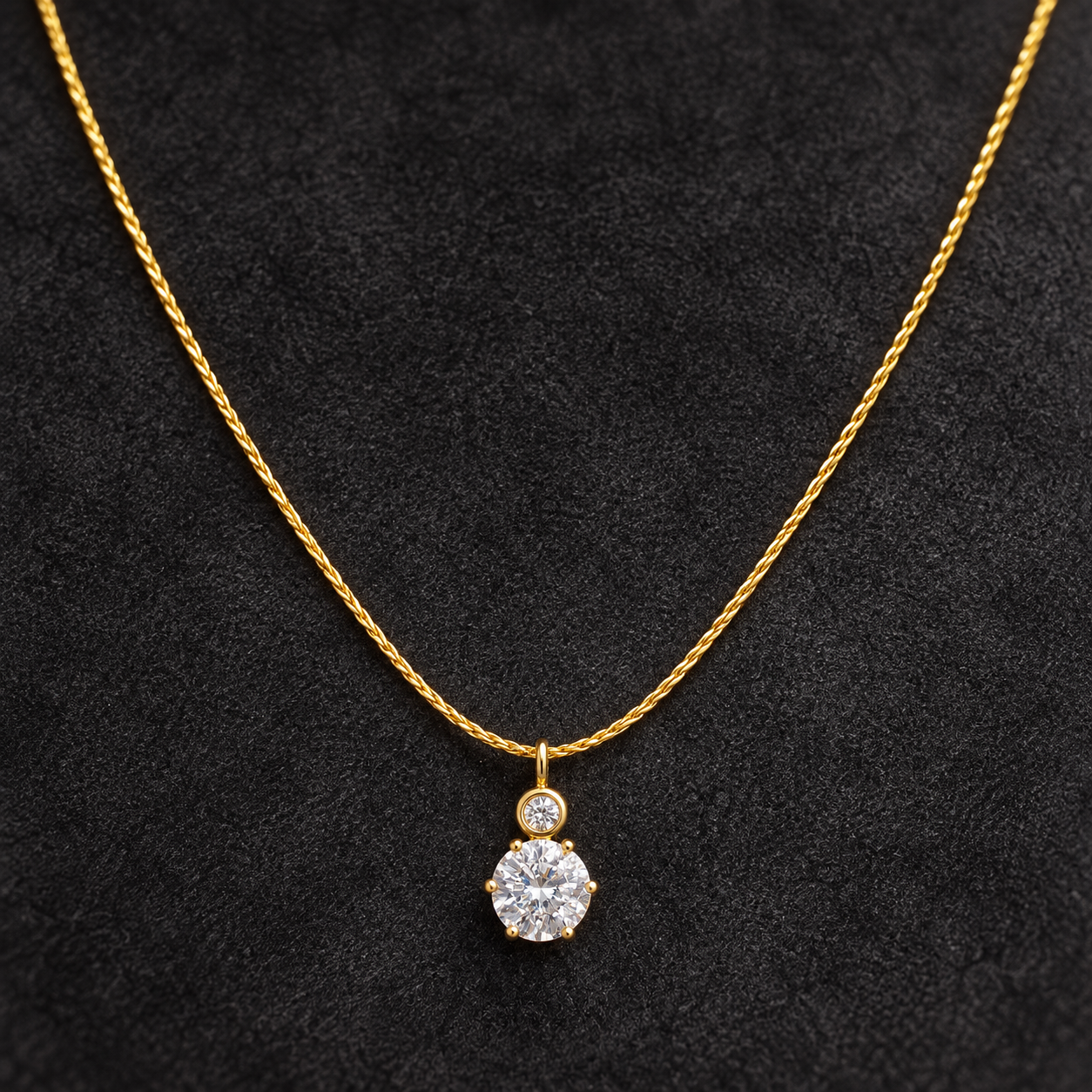 Necklace 1878 — product photograph