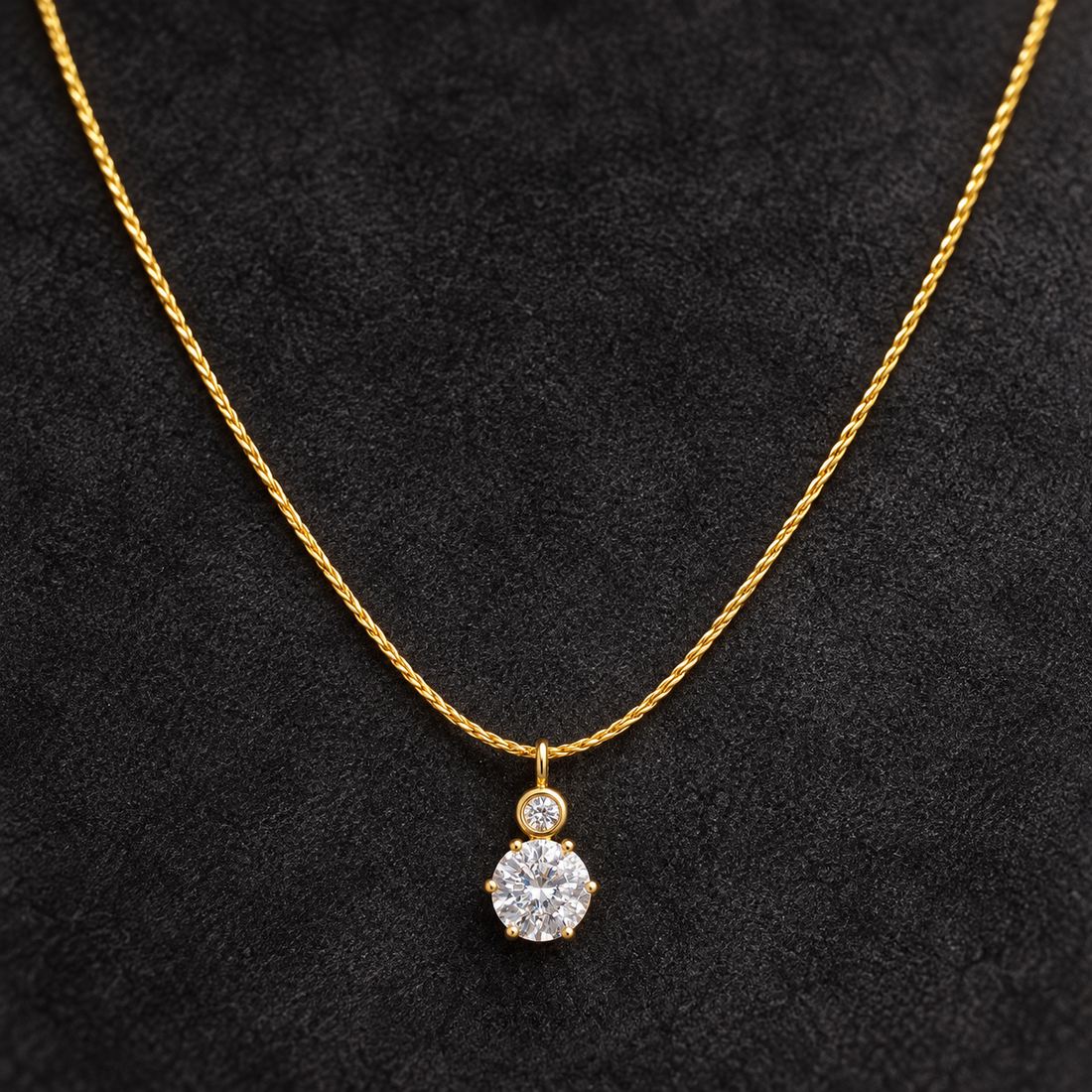 Necklace 1878 — product photograph