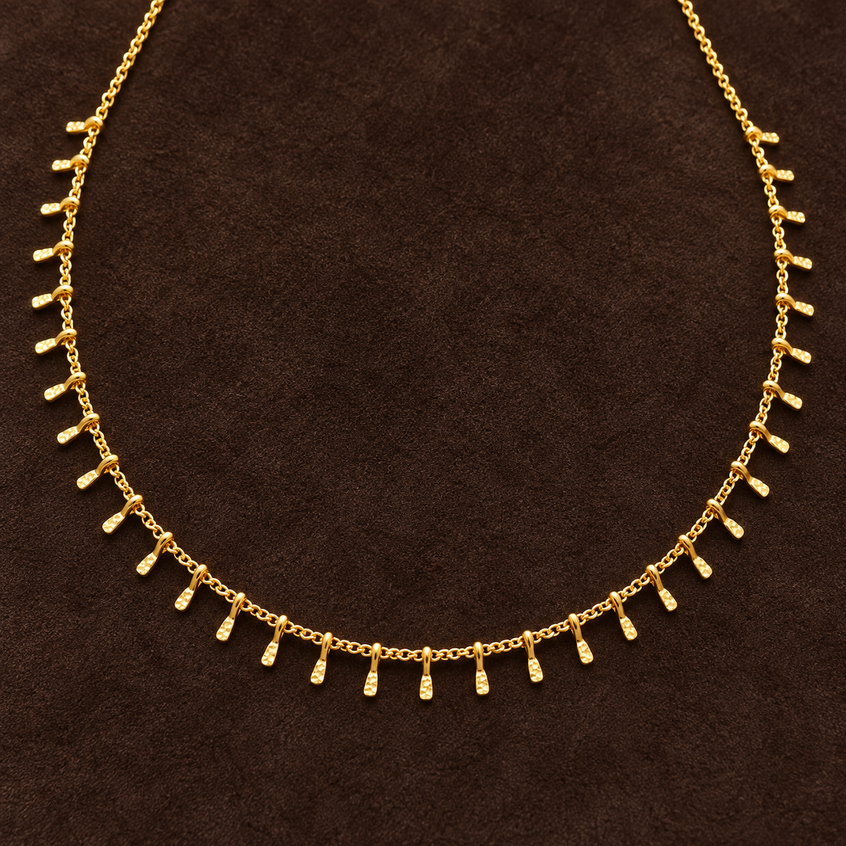 Necklace 1843 — product photograph