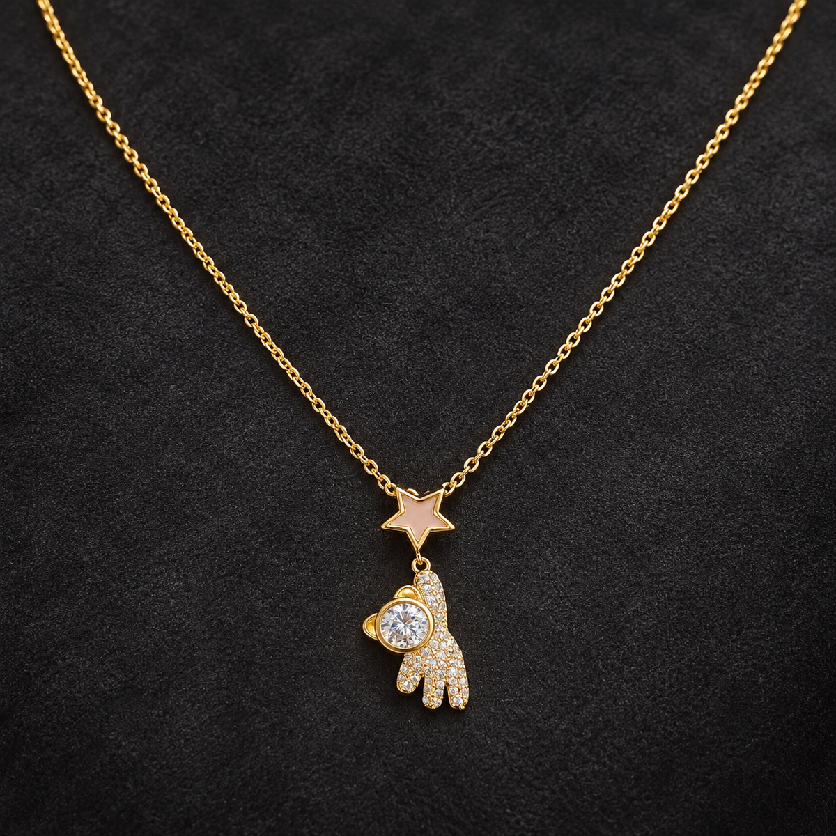 Necklace 1899 — product photograph