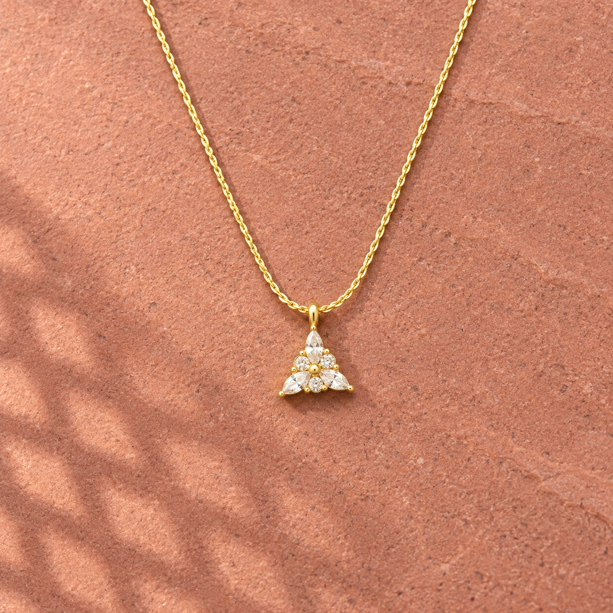 Necklace 1563 — product photograph