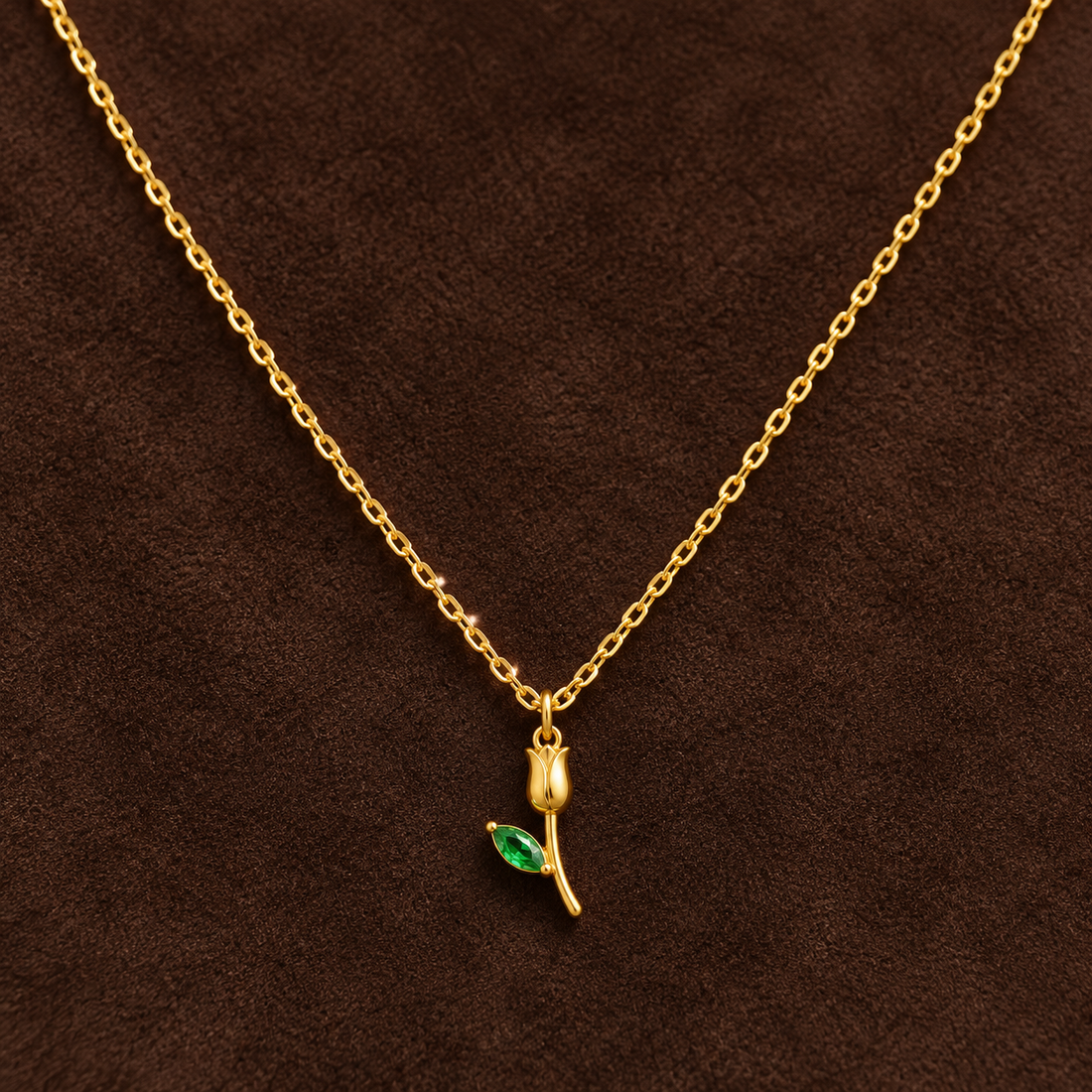 Necklace 1882 — product photograph