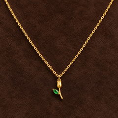 Necklace 1882 — product photograph
