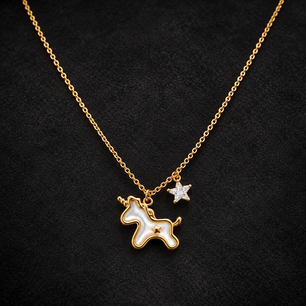 Necklace 1897 — product photograph