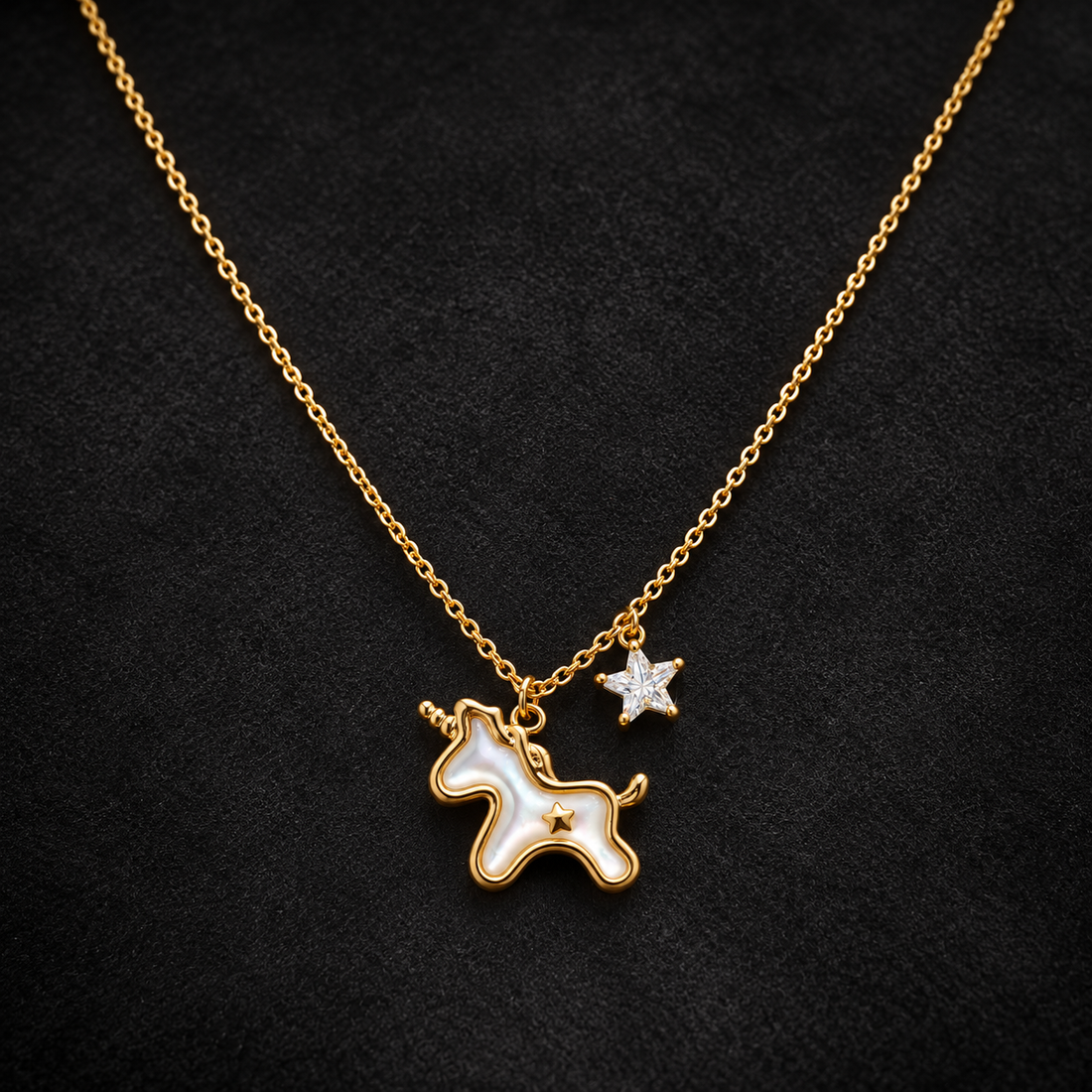 Necklace 1897 — product photograph