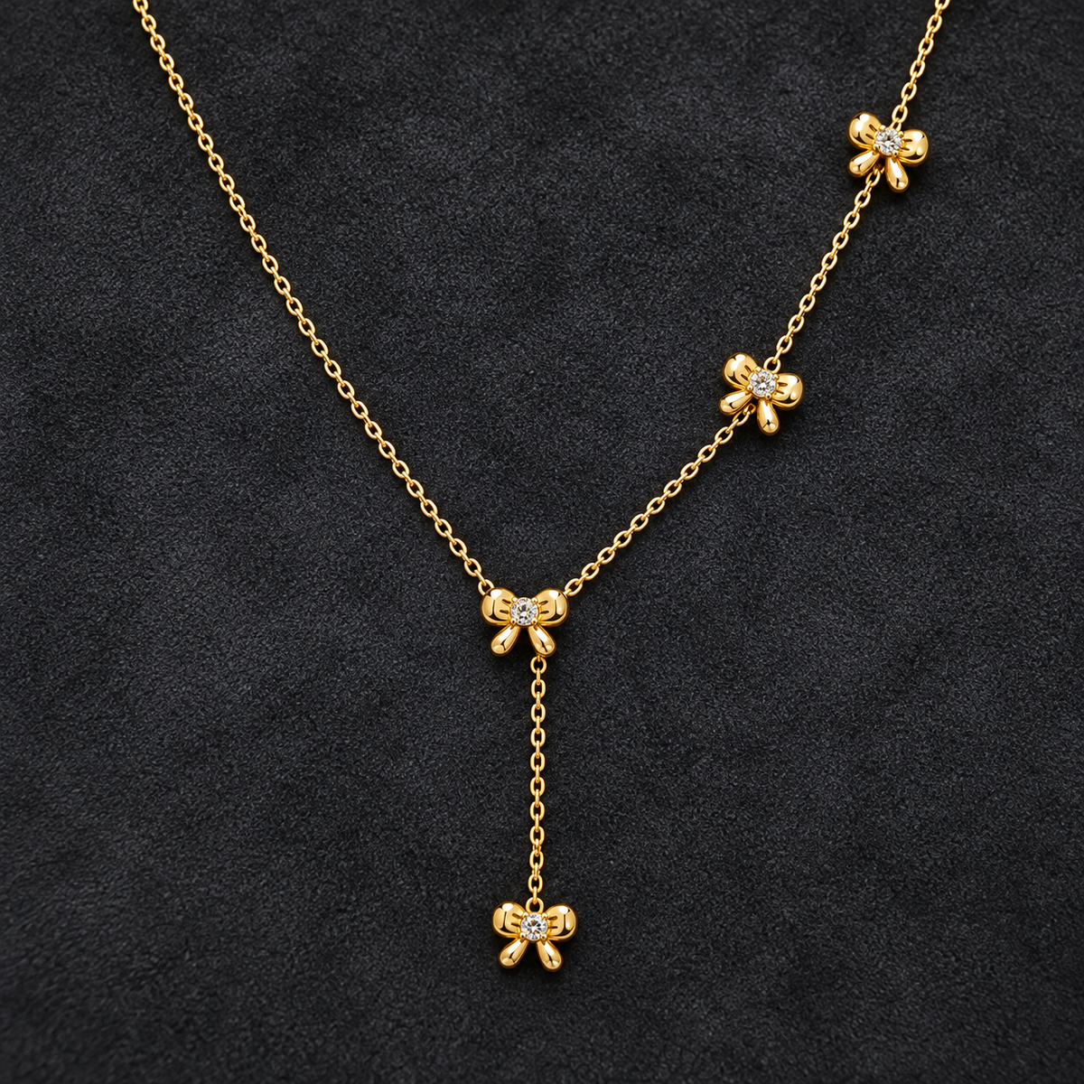 Necklace 1827 — product photograph