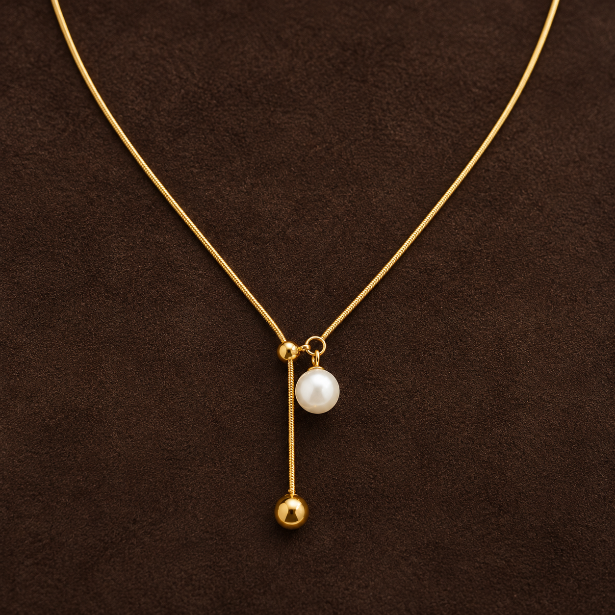 Necklace 1916 — product photograph