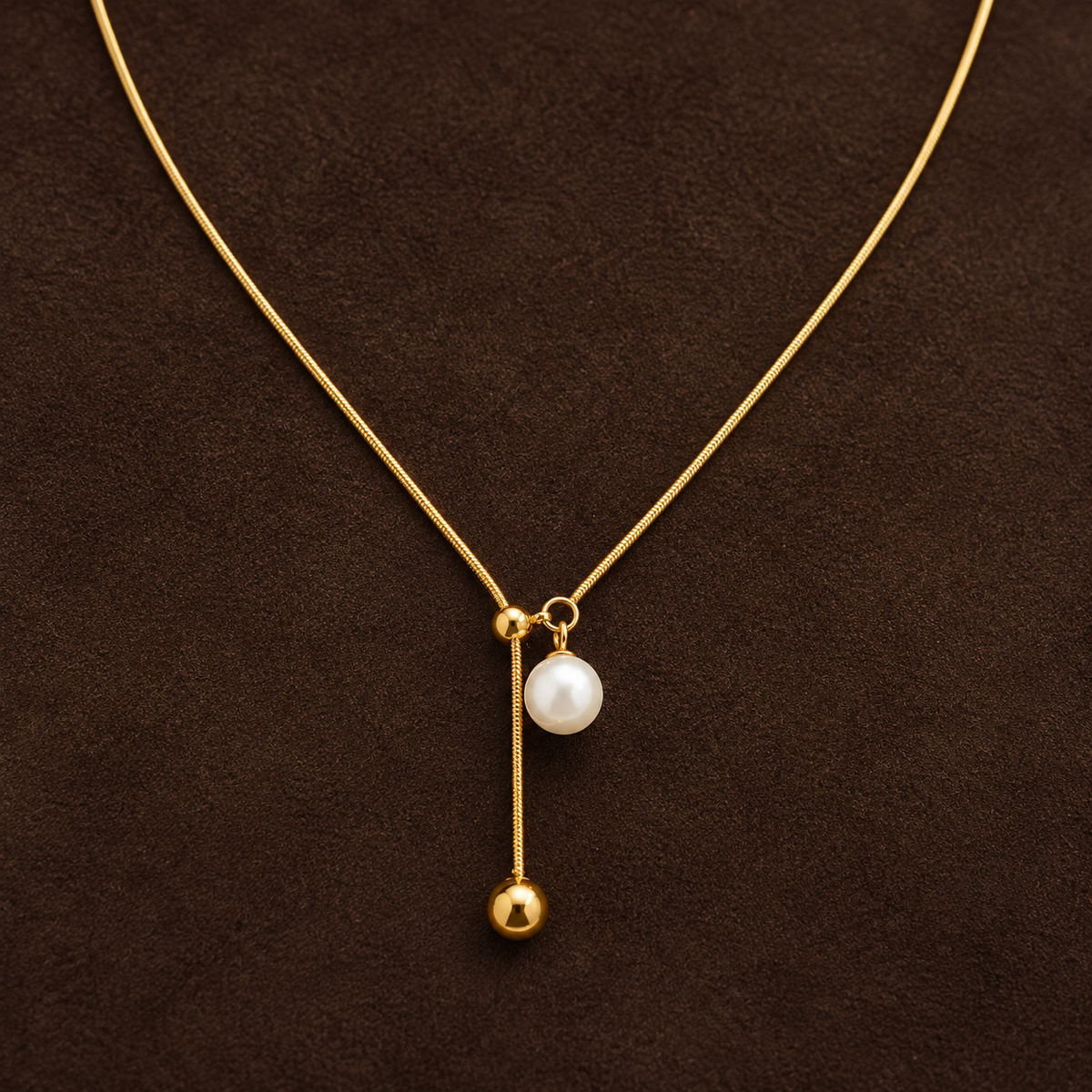 Necklace 1916 — product photograph