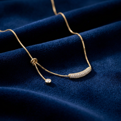 Necklace 1280 — product photograph